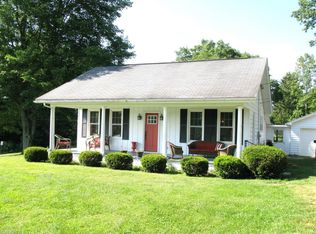 10205 Circle Dr, Nashport, OH 43830