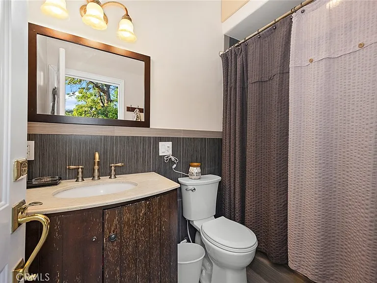10610 Oak Tree Way — Photo 34