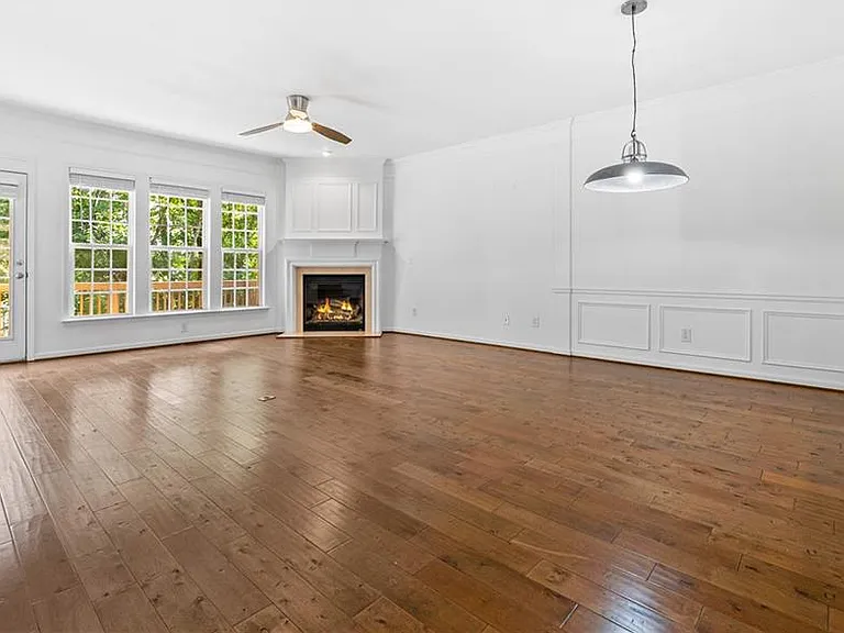 2844 Loftview Sq — Photo 7