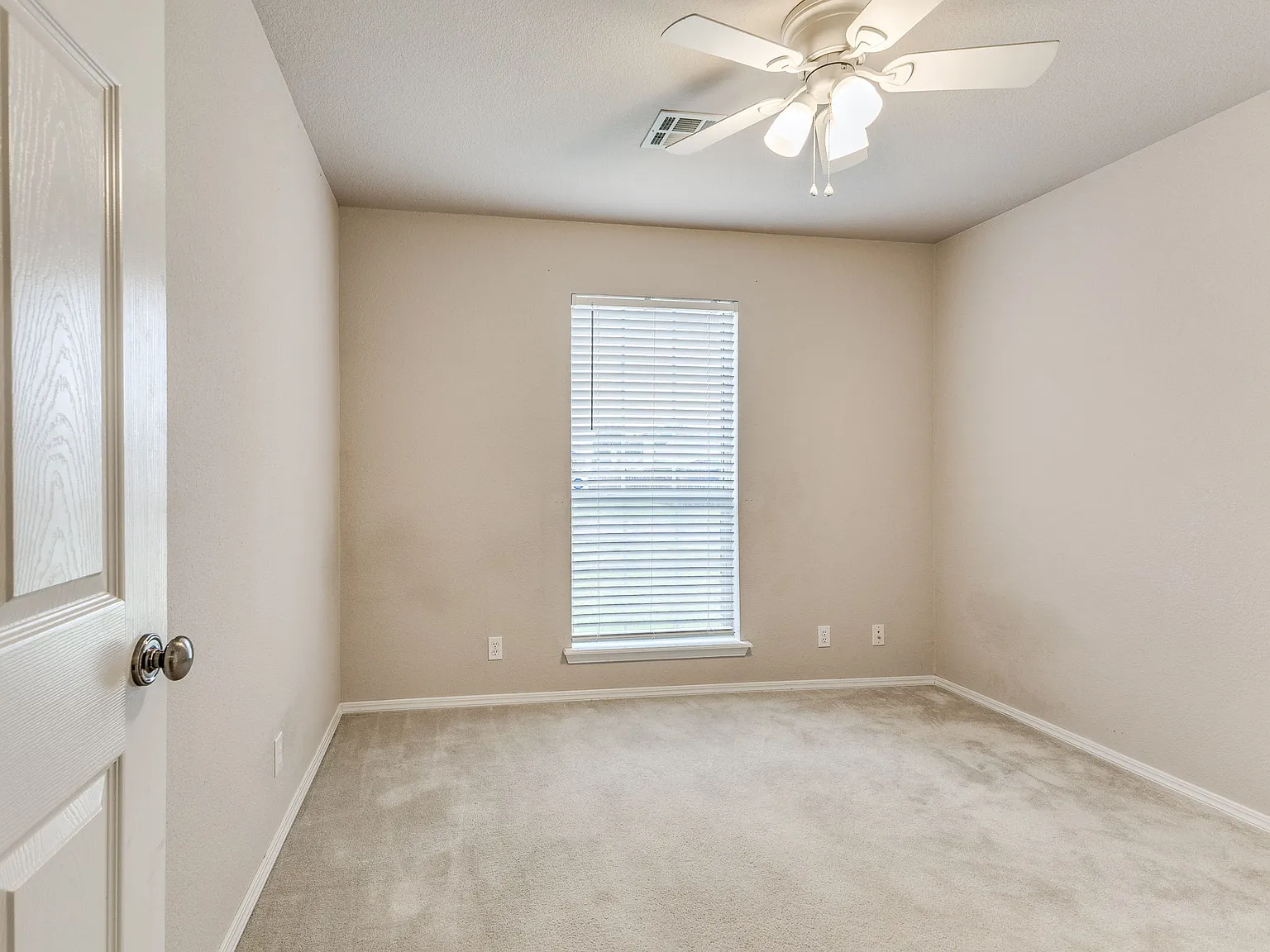 Arrowood Dr, Claremore — Photo 4