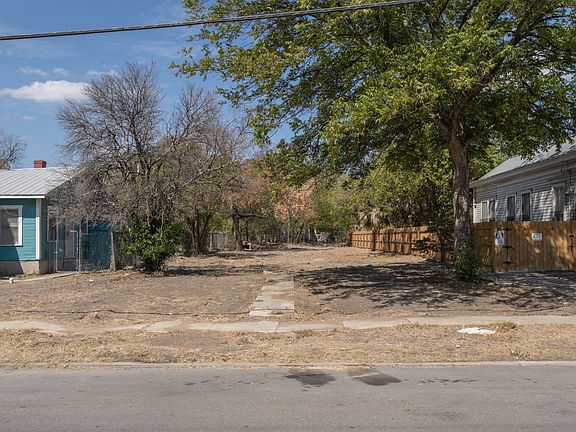 4th image of 517 Marshall St