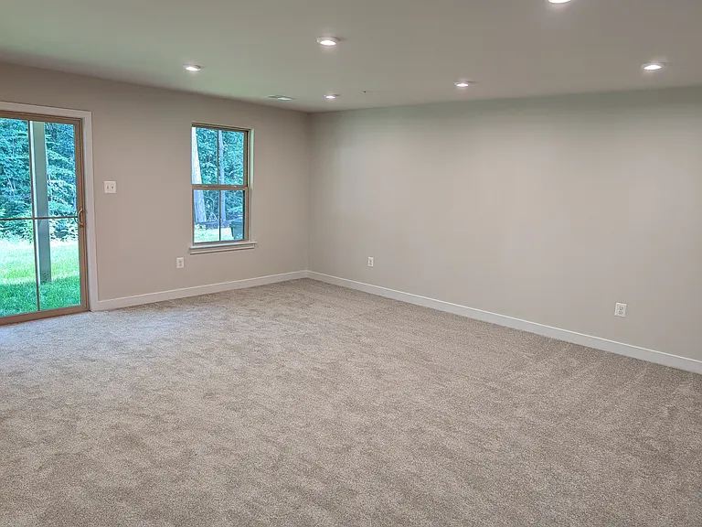 9711 Klamath Ct — Photo 18