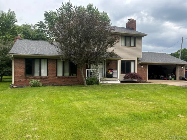 9844 Pine Knob Rd, Clarkston, MI 48348