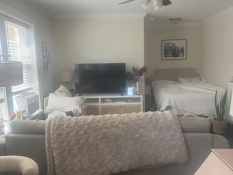 2129 N Dayton St #3F — Photo 5