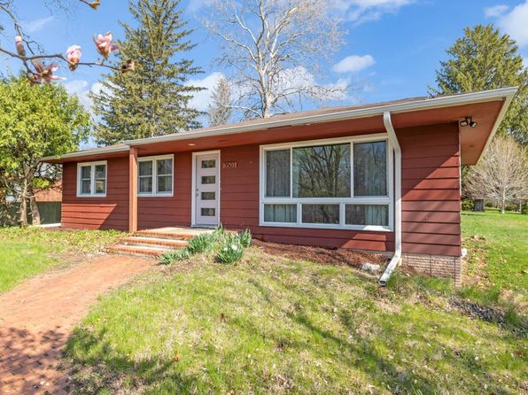 3503 Ross Rd, Ames, IA 50014