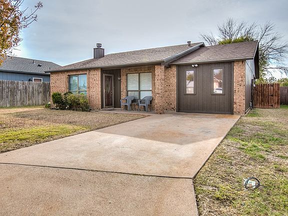 3rd image of 3321 Ridgemar Dr