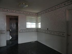 4th image of 409 SW 51st St