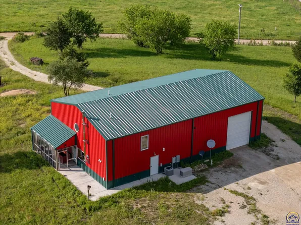 10973 K Rd, Delia, KS 66418
