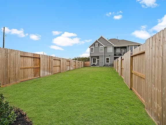 2nd image of 9434 Harvest Oak Ct
