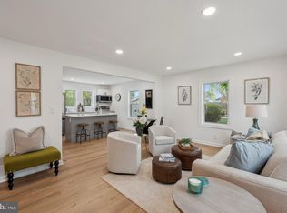 8467 Renalds Ave, Marshall, VA 20115