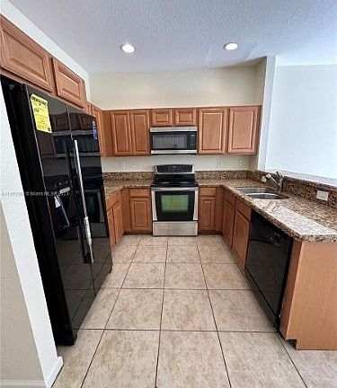 5th image of 21203 NW 14th Pl APT 329