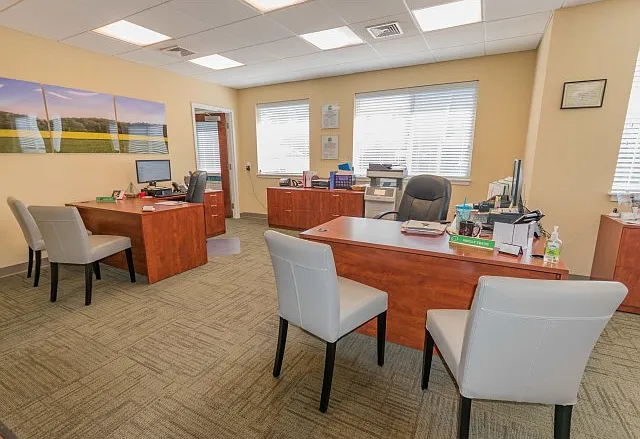 Leasing Center
