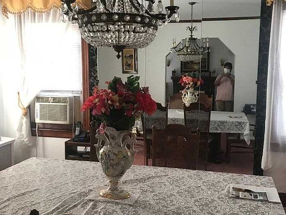 4th image of 115-11 204th St