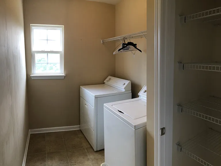 6423 Hermsley Rd — Photo 25