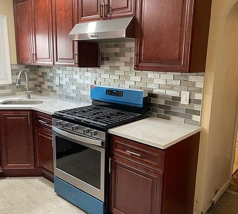 3rd image of 291 Grove St