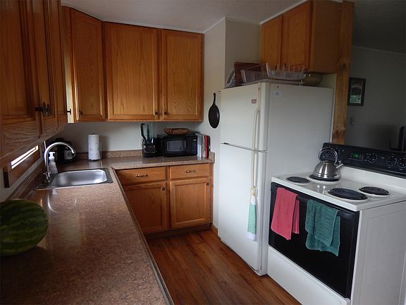 4th image of 354 Scott Ln #3
