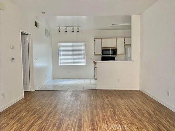 3rd image of 21415 S Vermont Ave Unit 37