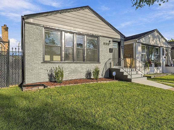 5th image of 4541 S Leclaire Ave