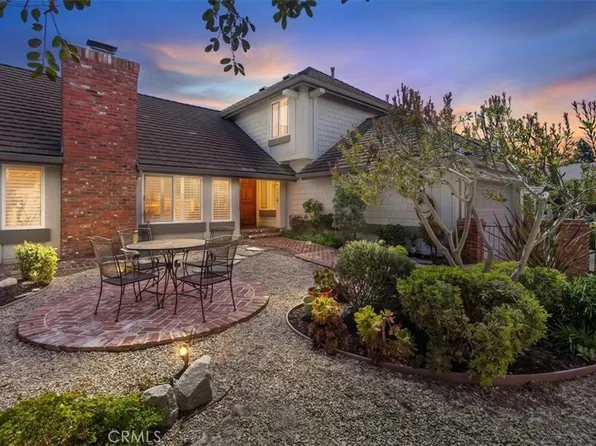 1104 Dennis Dr, Costa Mesa, CA 92626