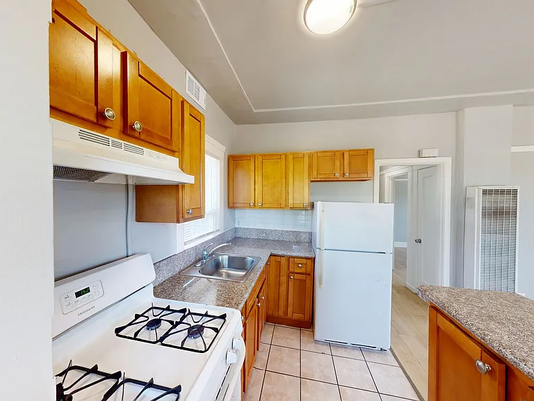 2605 High Street — Photo 25
