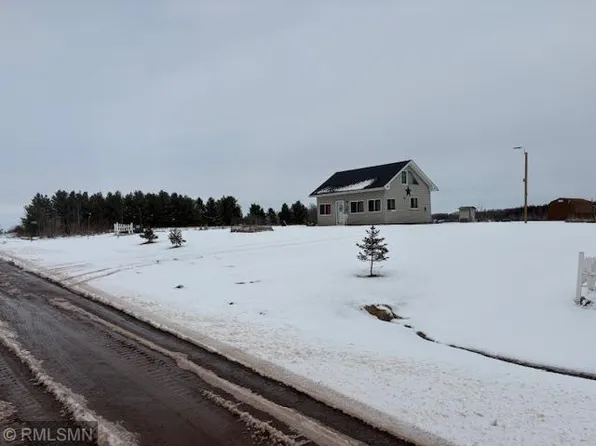 27048 Hawthorn Rd N, Hinckley, MN 55037