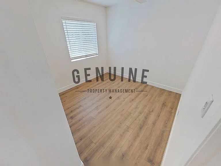 1145 W McFadden Ave — Photo 6