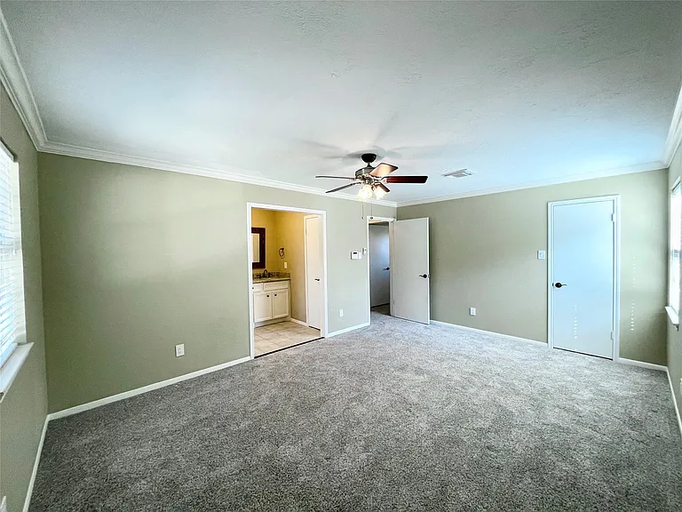 15006 Elmont Dr — Photo 40