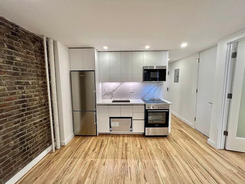 1st image of 171 Mulberry St APT 4A