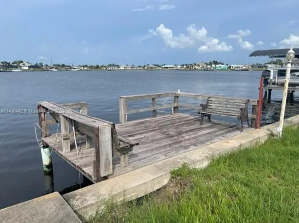 164 Morgan City In The Est #Of, Pt Charlotte, FL 33954