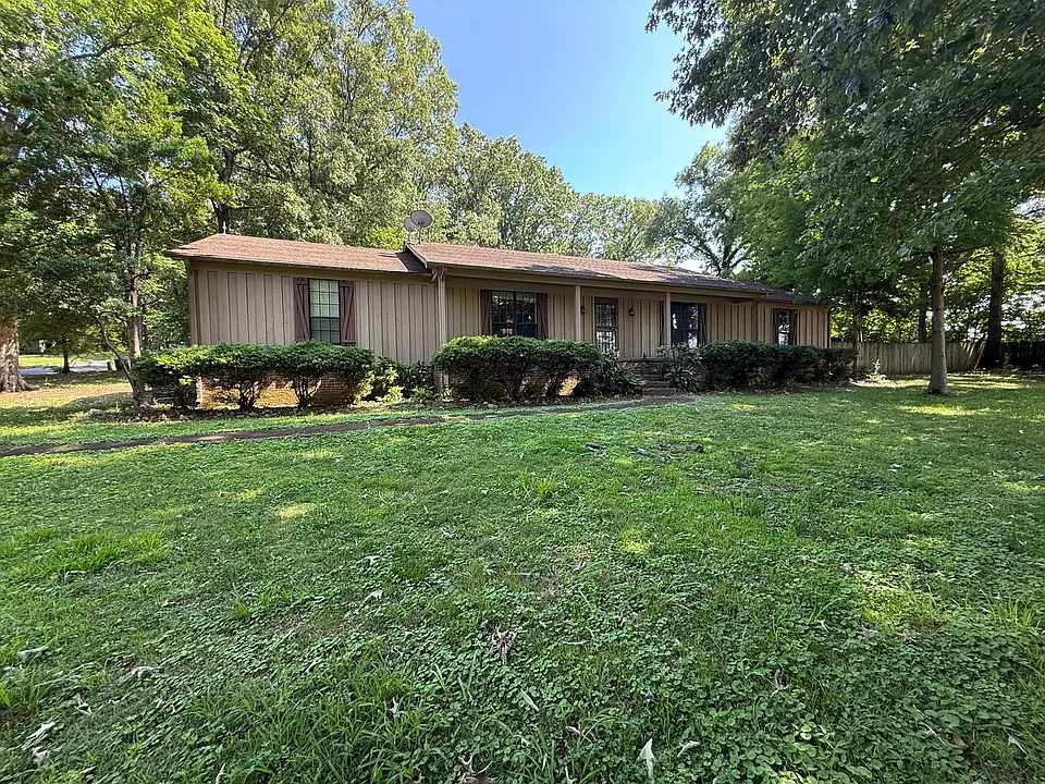 102 Hickory Hill Dr #A