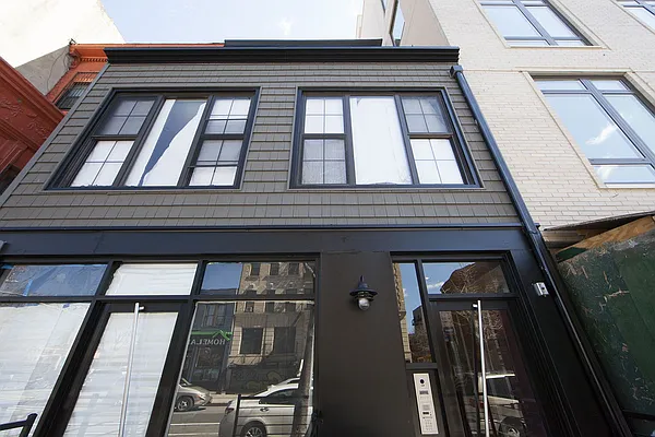 Rented by Brooklyn Group | media 31