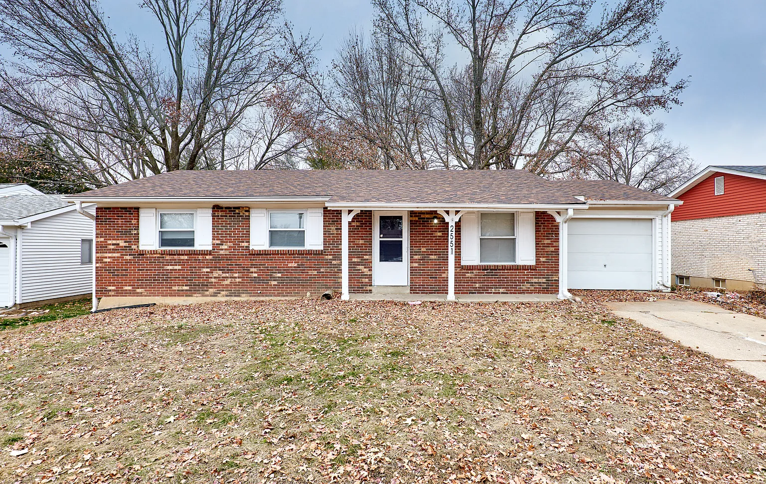 2551 Hedgerow Dr photo 1