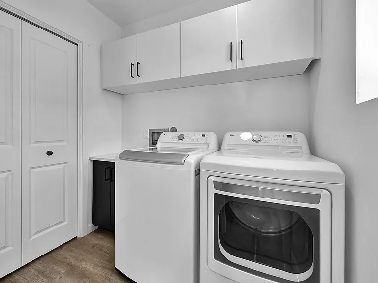 Milstick Apartments — Photo 51