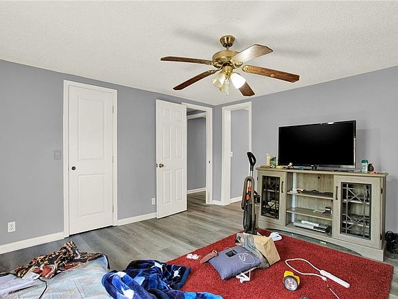 5th image of 2857 McDaniel Station Rd SW