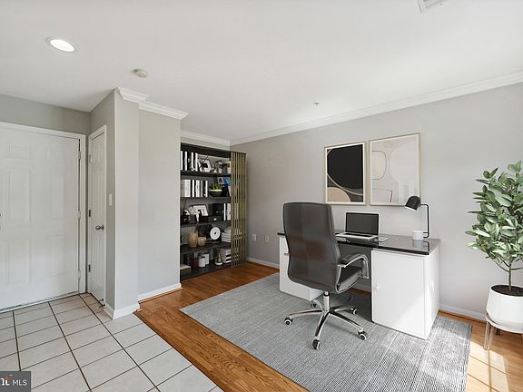 4th image of 21783 Jarvis Sq