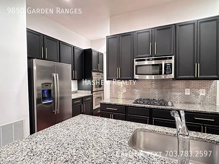 Welcome home to 9850 Garden Ranges!! — Photo 2