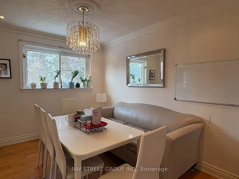 210 Shaughnessy Blvd — Photo 5
