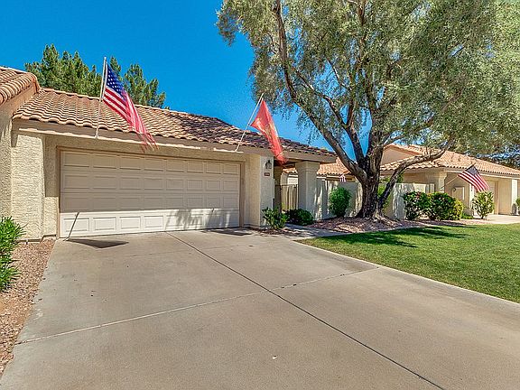 2nd image of 1048 E McNair Dr
