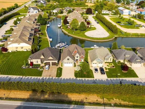 33 Montego Bay Cres, Kingsville, ON N9Y 4E7