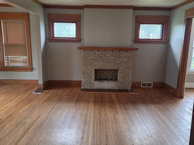 3 Hawthorne Ave — Photo 18