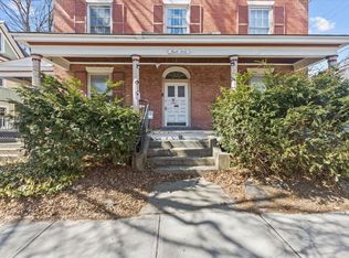 233 Pearl St, Burlington, VT 05401