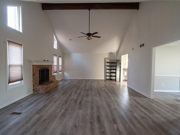 4th image of 5027 Post Road Ct