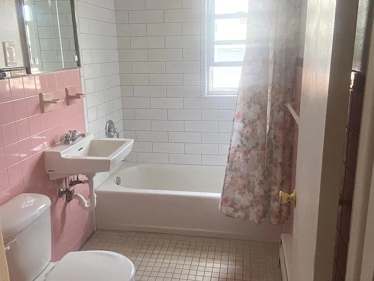 613 Jackson Ave — Photo 10