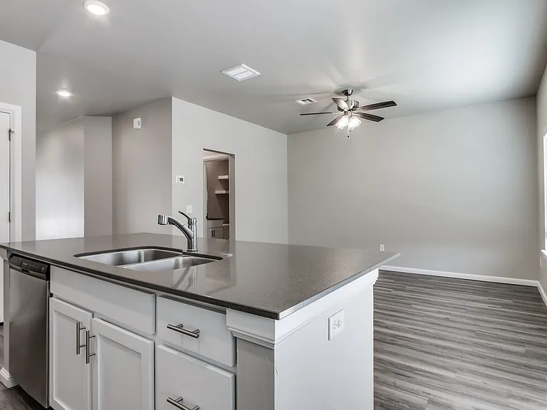2641 Cedar Tree Rd — Photo 15