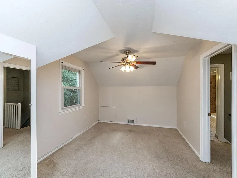 6814 Duke Dr — Photo 14