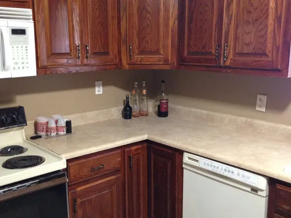 1305 Stage Rd, Hartselle, AL 35640