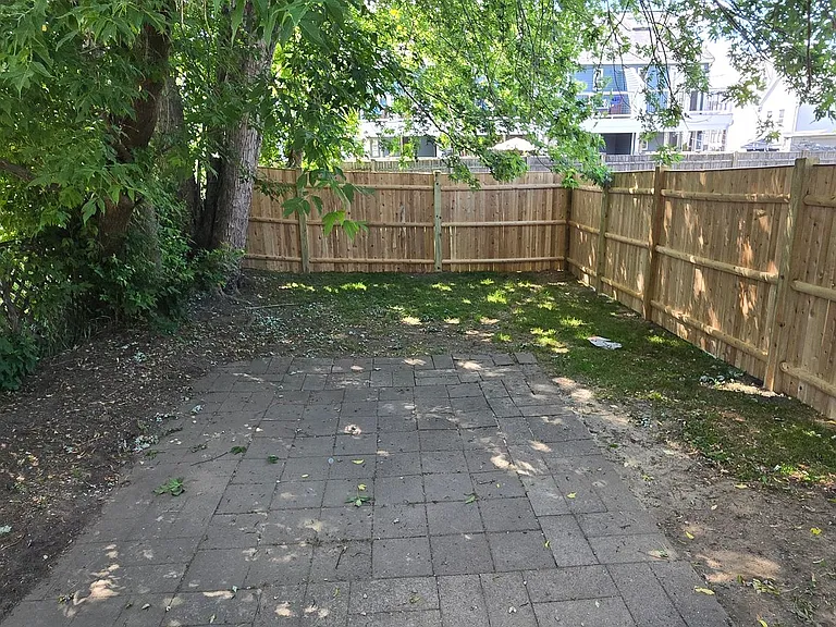 6 Charles St — Photo 17