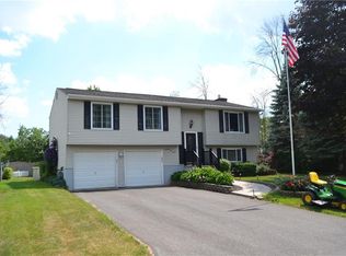 7612 Fitzpatrick Dr, Liverpool, NY 13088