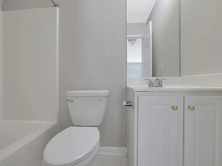 2295 Lexington Ln — Photo 20