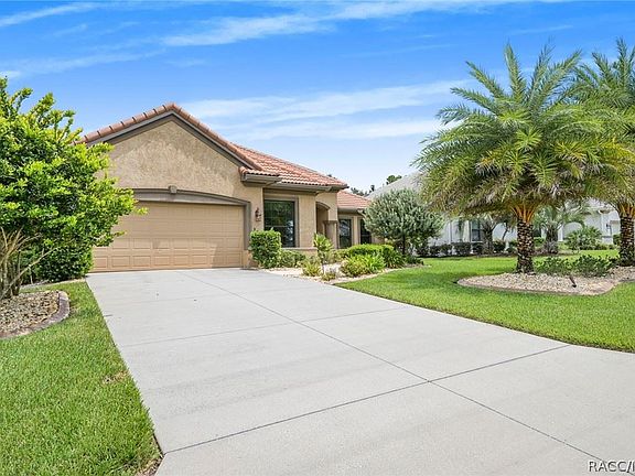 3rd image of 977 N Hunt Club Dr